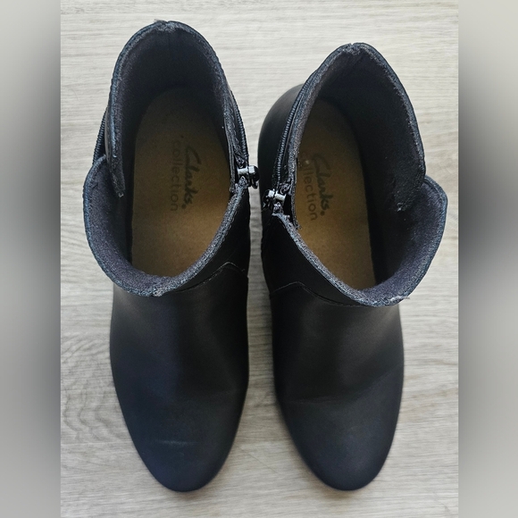 Clarks Collection Emily Holly Black Ankle Boots - Size 7.5M - Picture 5 of 10